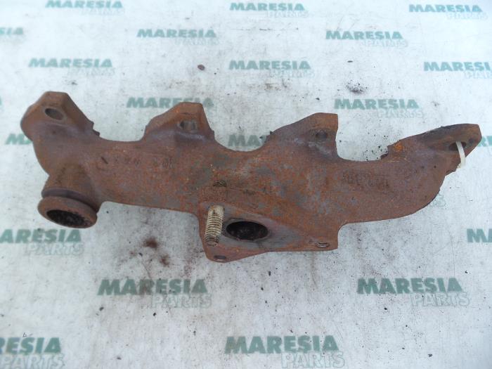 Gebrauchte Abgaskrümmer Renault Megane II (BM/CM) 1.5 dCi 80 Preis € 50,00 Margenregelung angeboten von Maresia Parts