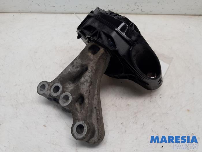 Used Engine mount Citroen C4 Cactus (0B/0P) 1.2 PureTech 82 12V Price € 30,00 Margin scheme offered by Maresia Parts