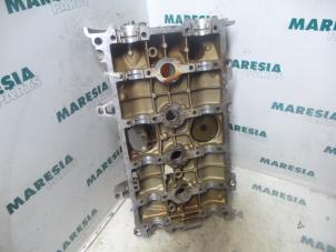 Ventildeckel van een Renault Megane (BA) 1.6 16V 2000