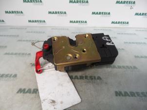Usagé Serrure arrière droite Citroen Xsara (N1) 2.0 HDi 90 Prix € 25,00 Règlement à la marge proposé par Maresia Parts