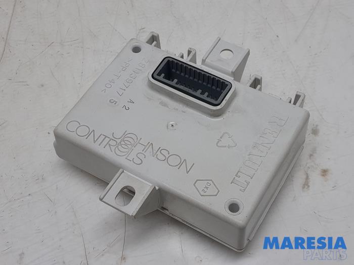 Usagé Module navigation Renault Clio IV (5R) 1.2 TCE 16V GT EDC Prix € 35,00 Règlement à la marge proposé par Maresia Parts