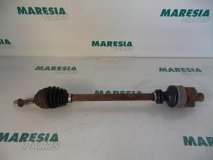Used Front drive shaft, right Renault Megane Coupé (DA) 2.0i Price € 35,00 Margin scheme offered by Maresia Parts