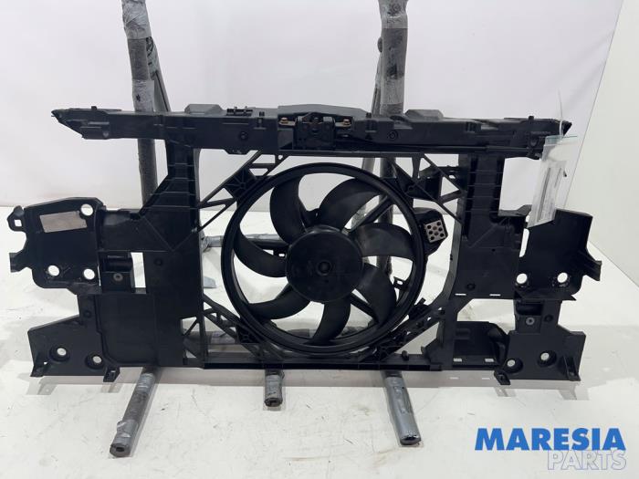 Begagnade Fläktmotor Renault Megane III Grandtour (KZ) 1.4 16V TCe 130 Pris € 74,99 Marginaltabell erbjuds av Maresia Parts