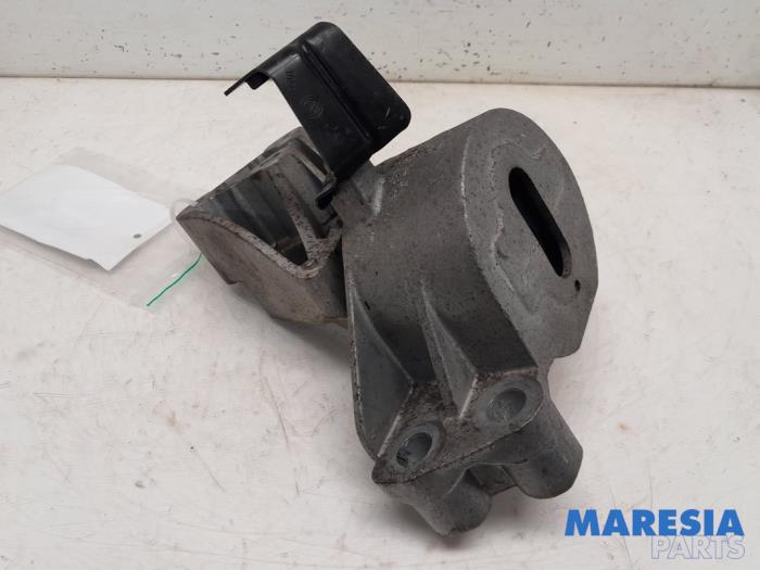 Used Engine mount Fiat Doblo Cargo (263) 1.3 MJ 16V DPF Euro 5 Price € 30,25 Inclusive VAT offered by Maresia Parts