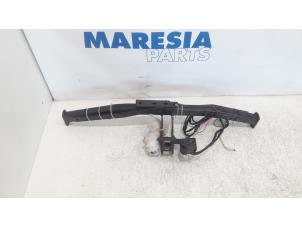 Used Towbar Renault Scénic II (JM) 1.5 dCi 105 FAP Price € 50,00 Margin scheme offered by Maresia Parts