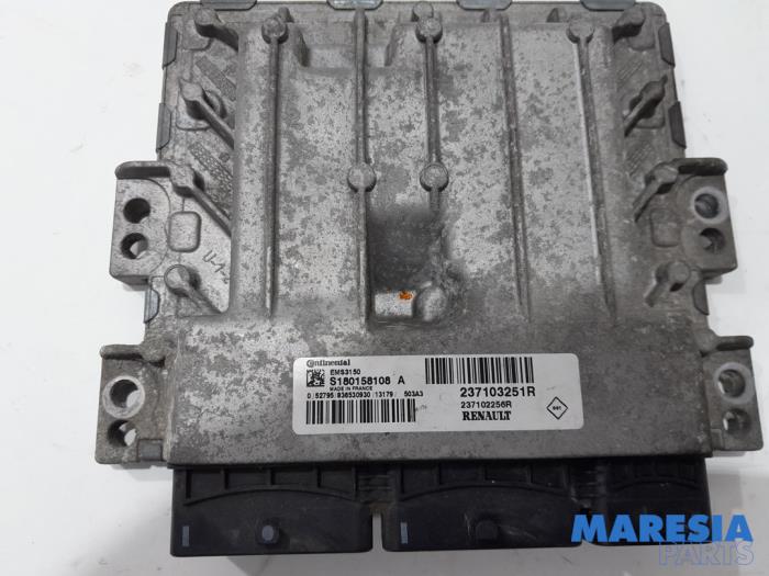 Used Engine management computer Renault Megane III Grandtour (KZ) 1.2 16V TCE 115 Price € 200,00 Margin scheme offered by Maresia Parts