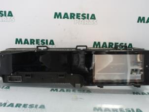 Used Instrument panel Renault Scénic II (JM) 1.5 dCi 105 FAP Price € 105,00 Margin scheme offered by Maresia Parts