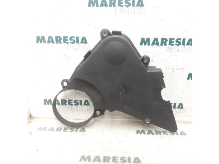 Usagé Couvercle de distribution Peugeot 307 CC (3B) 2.0 16V Prix € 20,00 Règlement à la marge proposé par Maresia Parts
