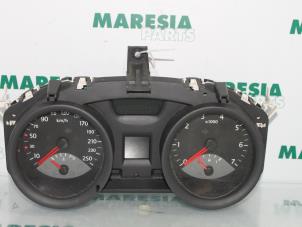 Used Instrument panel Renault Megane II Grandtour (KM) 1.5 dCi 80 Price € 40,00 Margin scheme offered by Maresia Parts
