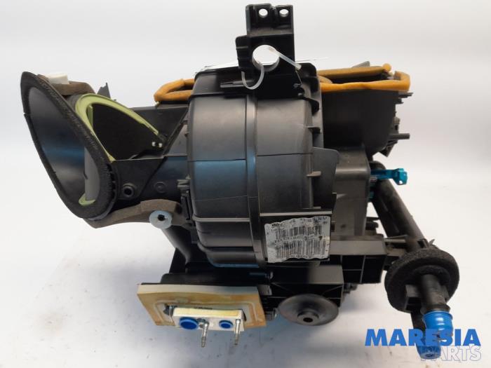 Gebrauchte Heizgehäuse Peugeot 207 CC (WB) 1.6 16V Preis € 129,00 Margenregelung angeboten von Maresia Parts