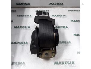 Used Rear seatbelt, centre Lancia Thesis (841) 2.4 20V Price € 65,00 Margin scheme offered by Maresia Parts