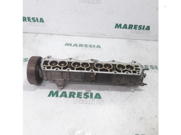 Usagé Arbre à cames Fiat Marea Weekend (185BX/CX) 1.6 SX,ELX 16V Prix € 50,00 Règlement à la marge proposé par Maresia Parts