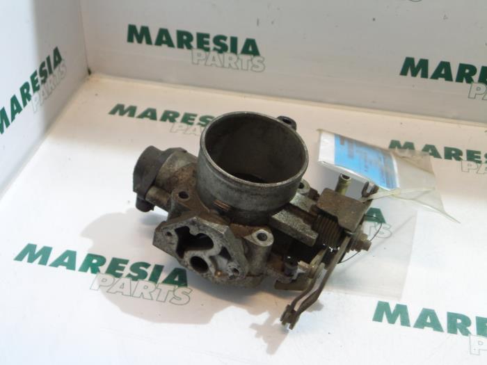 Gebrauchte Drosselklappengehäuse Lancia Dedra 1.8 GT 16V VVT Preis € 105,00 Margenregelung angeboten von Maresia Parts