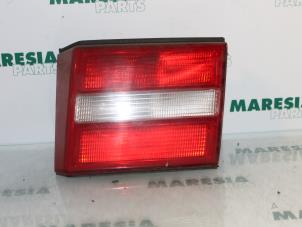Usagé Feu arrière secondaire droit Lancia Kappa 2.0 20V LE,LS Prix € 20,00 Règlement à la marge proposé par Maresia Parts