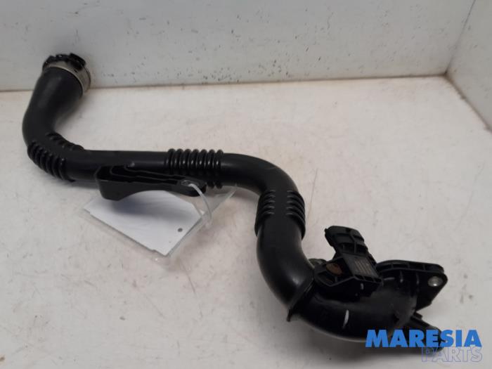 Gebrauchte Intercooler Rohr Renault Clio IV Estate/Grandtour (7R) 0.9 Energy TCE 12V Preis € 29,98 Margenregelung angeboten von Maresia Parts