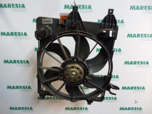 Usagé Ventilateur moteur Renault Kangoo Express (FC) 1.5 dCi 80 Prix € 29,95 Règlement à la marge proposé par Maresia Parts