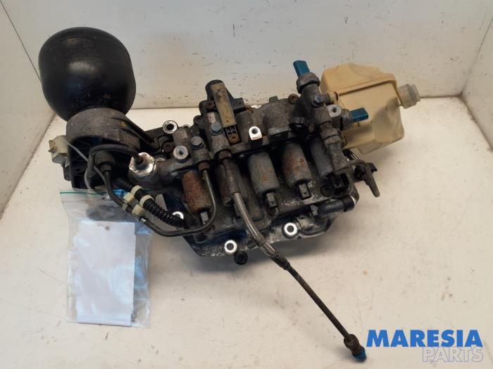Usagé Robot commutation Alfa Romeo Giulietta (940) 1.75 TBI 16V QV Prix € 1.100,00 Règlement à la marge proposé par Maresia Parts