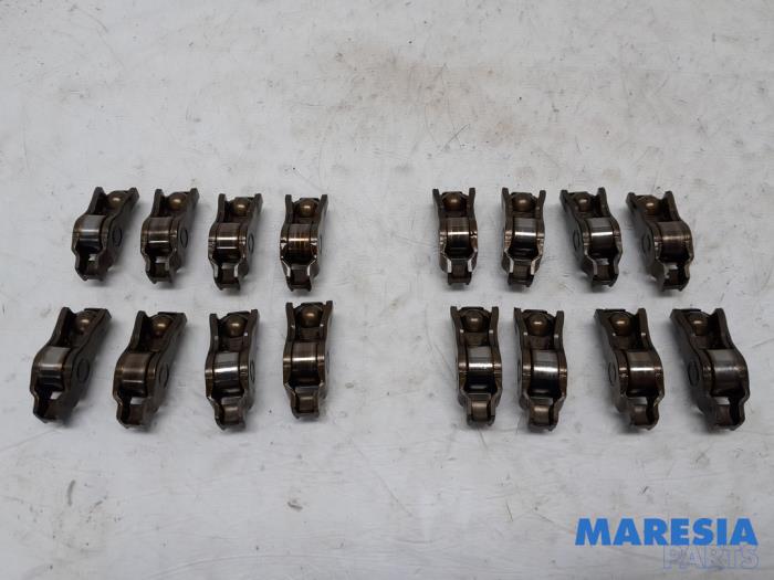 Usagé Culbuteur Peugeot 207/207+ (WA/WC/WM) 1.6 16V VTi Prix € 50,00 Règlement à la marge proposé par Maresia Parts