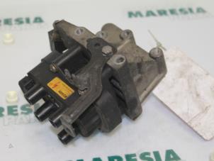Używane Zestaw cewek zaplonowych Peugeot 106 II Cena € 20,00 Procedura marży oferowane przez Maresia Parts