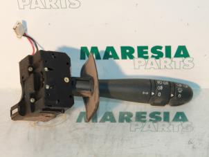 Used Indicator switch Renault Megane Coupé (DA) 1.6i Price € 25,00 Margin scheme offered by Maresia Parts