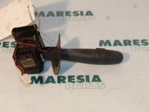 Used Indicator switch Renault Megane Coupé (DA) 2.0i Price € 25,00 Margin scheme offered by Maresia Parts