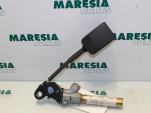 Used Seatbelt tensioner, left Peugeot 306 (7A/C/S) 1.4 Price € 25,00 Margin scheme offered by Maresia Parts