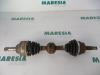 Front drive shaft, left from a Alfa Romeo 146 (930B), 1994 / 2001 1.6 Twin Spark 16V, Hatchback, 4-dr, Petrol, 1.598cc, 88kW (120pk), FWD, AR67601, 1996-11 / 2001-10, 930B2A 1997