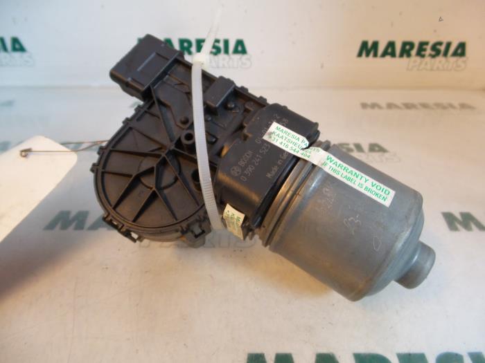 Front wiper motor Peugeot 206 1.6 16V 0390241523 BOSCH