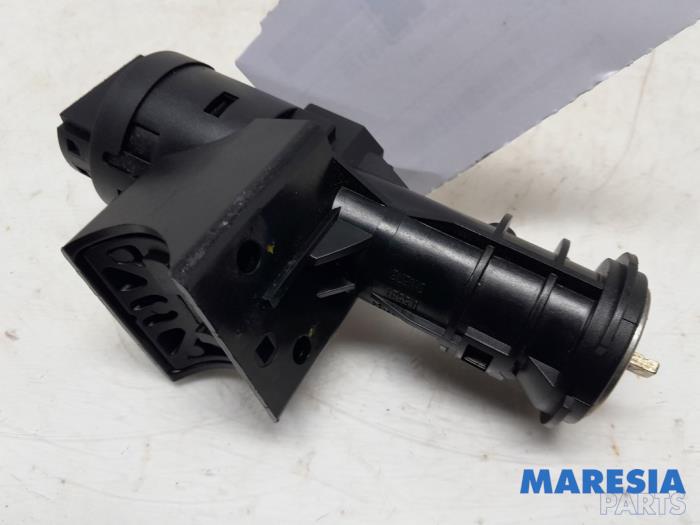 Ignition lock + key Fiat 500C 0.9 TwinAir 85 - 51800628
