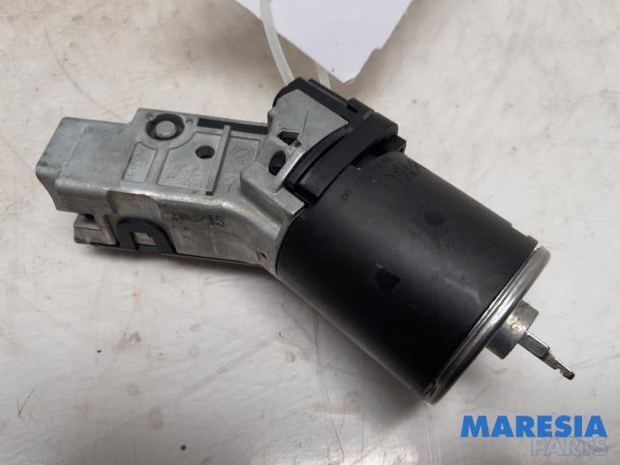 Używane Stacyjka + Kluczyk Peugeot 308 (L3/L8/LB/LH/LP) 1.6 BlueHDi 120 Cena € 29,99 Procedura marży oferowane przez Maresia Parts