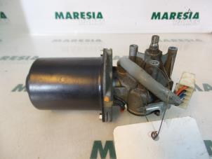 Gebrauchte Scheibenwischermotor vorne Peugeot 106 I 1.0i Preis € 25,00 Margenregelung angeboten von Maresia Parts