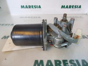 Used Front wiper motor Peugeot 106 I 1.1 i XN,XR,XT Price € 25,00 Margin scheme offered by Maresia Parts