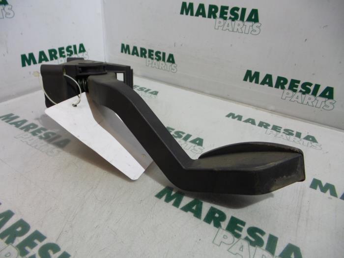 Begagnade Gaspedalsensor Fiat Punto II (188) 1.9 DS 60 Pris € 20,00 Marginaltabell erbjuds av Maresia Parts