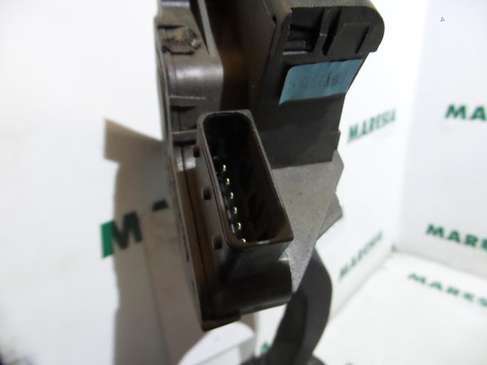 Gaspedalposition Sensor van een Fiat Grande Punto (199) 1.2 2006