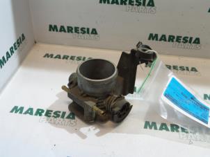 Usagé Boitier papillon Lancia Delta (836) 1.6 16V HPE Prix € 40,00 Règlement à la marge proposé par Maresia Parts
