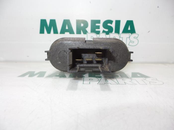 Heater resistor from a Fiat Croma 1993