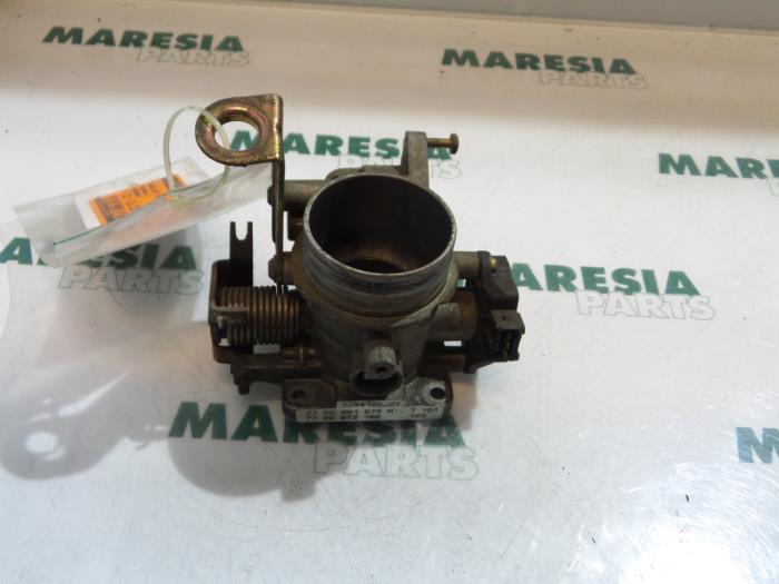 Gebrauchte Drosselklappengehäuse Renault Megane Classic (LA) 1.6i RN,RT,Alizé Preis € 45,00 Margenregelung angeboten von Maresia Parts