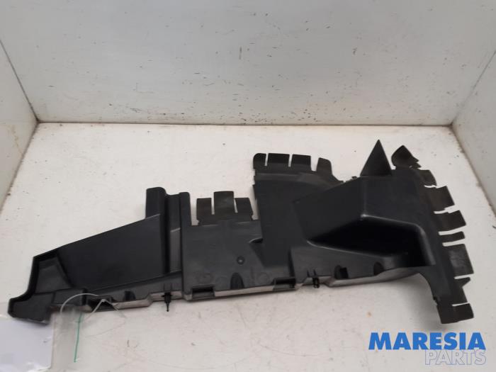 Begagnade Lufttratt Peugeot 3008 I (0U/HU) 1.6 16V THP 155 Pris € 25,00 Marginaltabell erbjuds av Maresia Parts