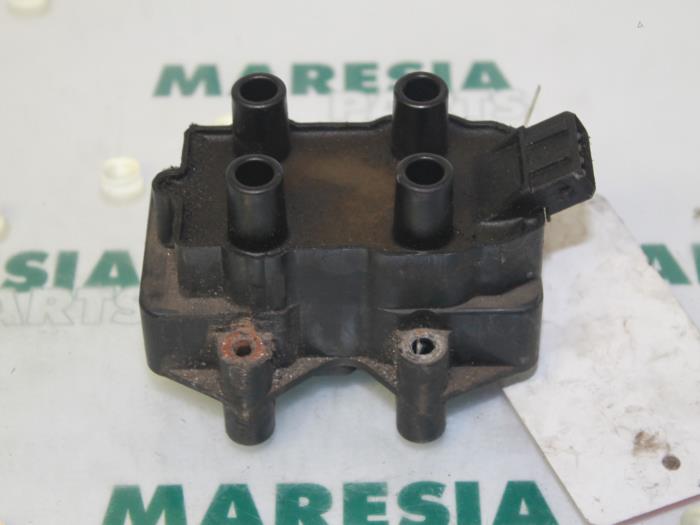 Usagé Bobine Peugeot 306 (7B) 1.4 SL,SR Prix € 20,00 Règlement à la marge proposé par Maresia Parts