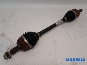 Used Front drive shaft, left Peugeot 3008 II (M4/MC/MJ/MR) 1.2 12V e-THP PureTech 130 Price € 125,00 Margin scheme offered by Maresia Parts