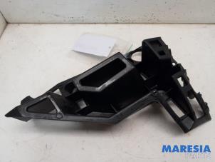Usados Soporte de parachoques derecha detrás Peugeot 3008 II (M4/MC/MJ/MR) 1.2 12V e-THP PureTech 130 Precio € 19,99 Norma de margen ofrecido por Maresia Parts