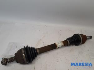 Used Front drive shaft, left Peugeot 3008 I (0U/HU) 1.6 16V THP 155 Price € 34,00 Margin scheme offered by Maresia Parts