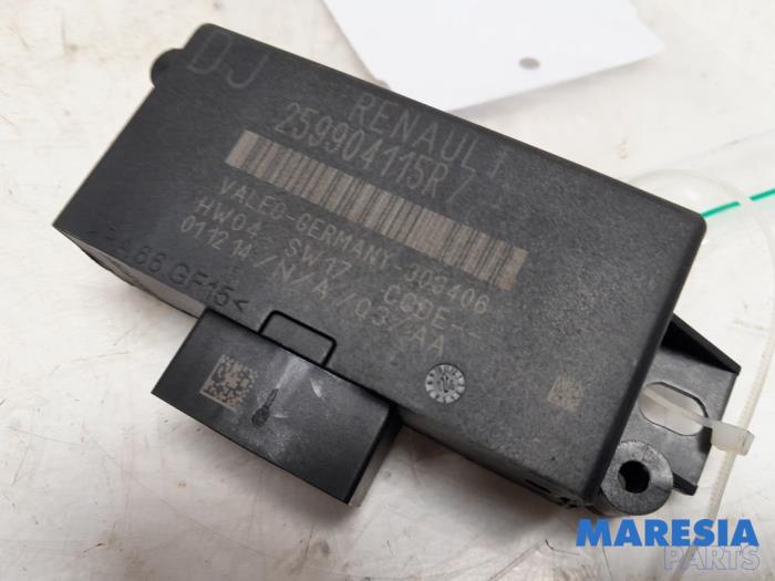 Begagnade PDC-modul Renault Clio IV Estate/Grandtour (7R) 1.5 Energy dCi 90 FAP Pris € 29,99 Marginaltabell erbjuds av Maresia Parts