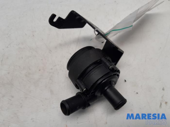 Begagnade Vattenpump Renault Espace (JK) 2.0 dCi 16V 150 FAP Pris € 25,00 Marginaltabell erbjuds av Maresia Parts