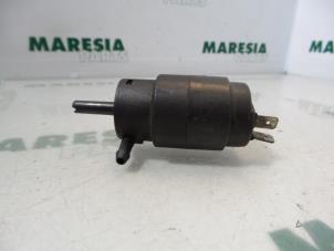 Used Windscreen washer pump Fiat Ducato (243/244/245) 2.8 JTD 15 Price € 20,00 Margin scheme offered by Maresia Parts