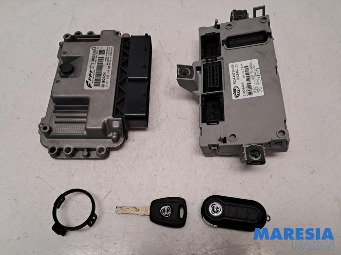 Used Engine management computer Lancia Delta (844) 1.4 T-Jet 16V 150 Price € 249,99 Margin scheme offered by Maresia Parts