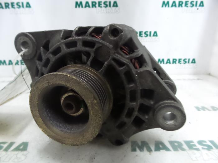 Begagnade Dynamo Alfa Romeo 156 (932) 1.6 Twin Spark 16V Pris € 50,00 Marginaltabell erbjuds av Maresia Parts
