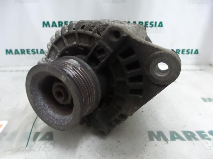 Begagnade Dynamo Alfa Romeo 156 (932) 1.6 Twin Spark 16V Pris € 40,00 Marginaltabell erbjuds av Maresia Parts