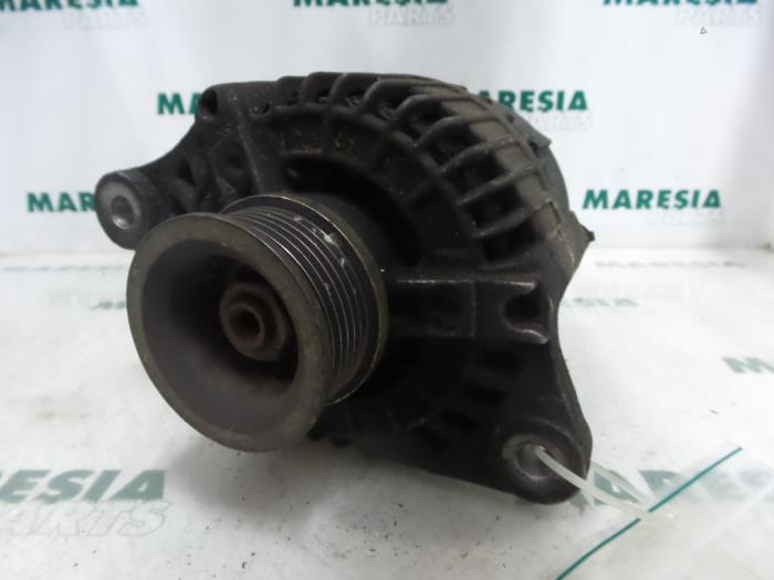 Begagnade Dynamo Alfa Romeo 156 (932) 1.8 Twin Spark 16V Pris € 40,00 Marginaltabell erbjuds av Maresia Parts