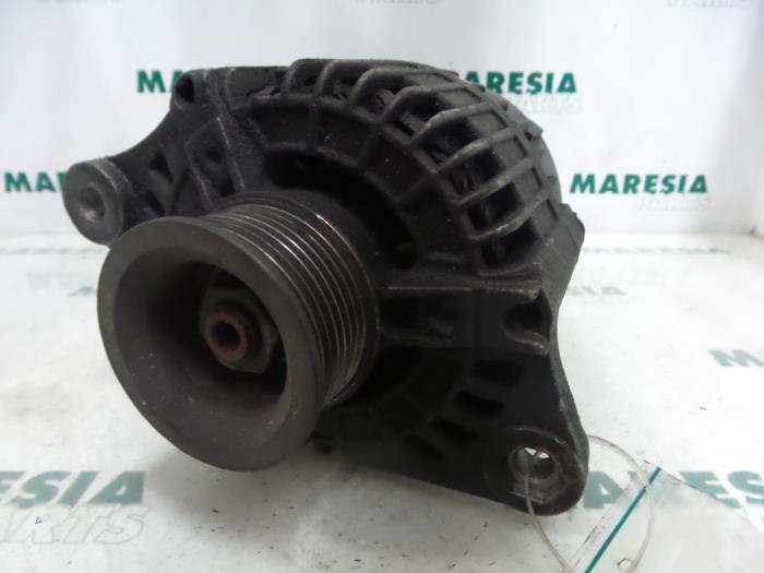 Gebrauchte Dynamo Alfa Romeo 156 (932) 2.0 Twin Spark 16V Preis € 40,00 Margenregelung angeboten von Maresia Parts